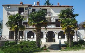 Apartments Lav